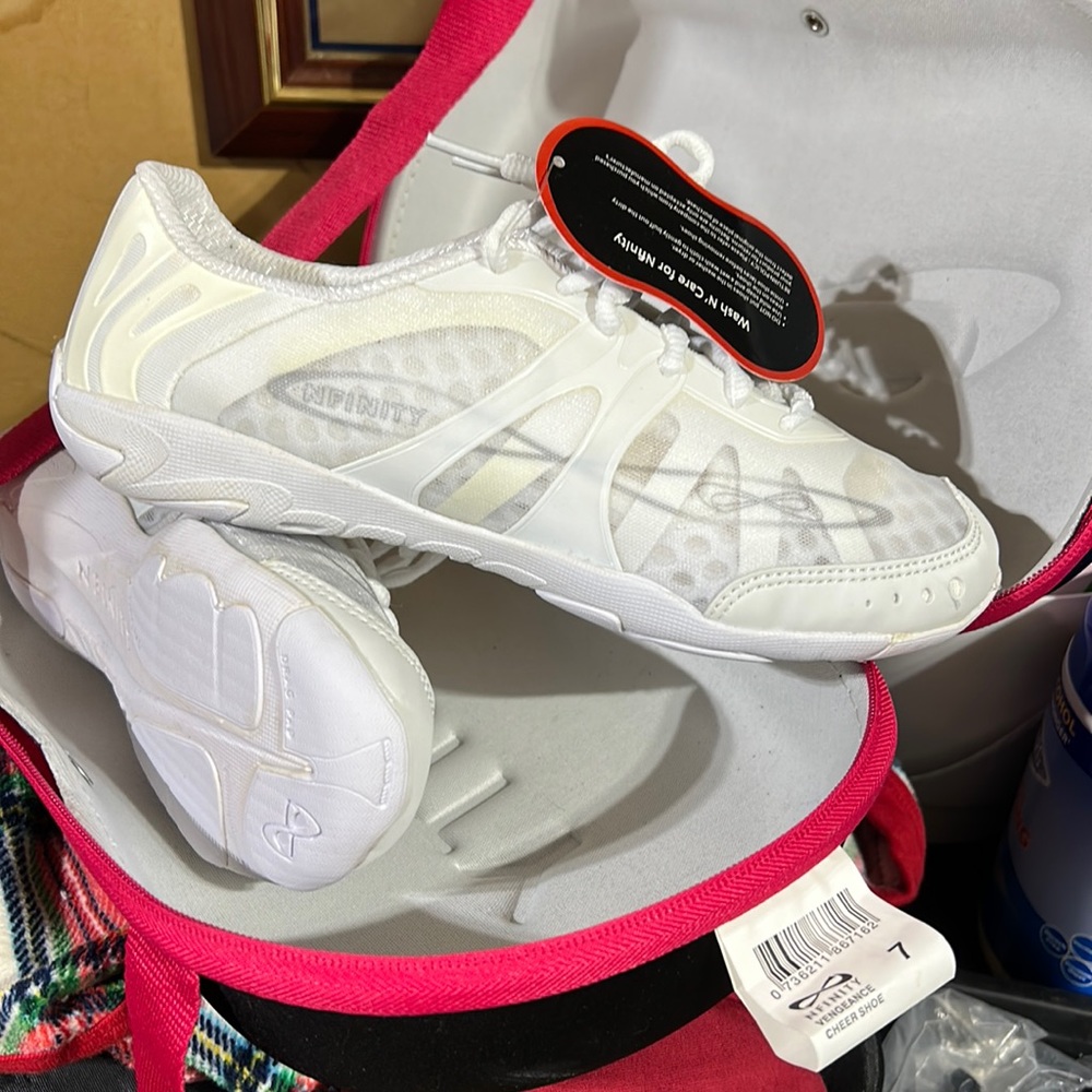 Nfinity cheer sneakers